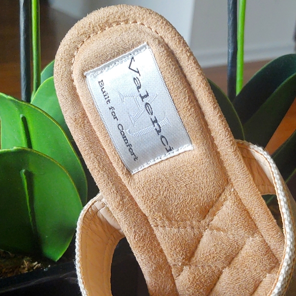 AJ Valenci Wedge Sandals - Picture 3 of 5